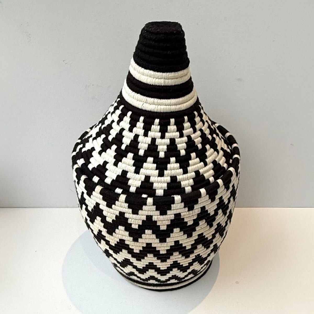 Wool Pot/Box - Black and White