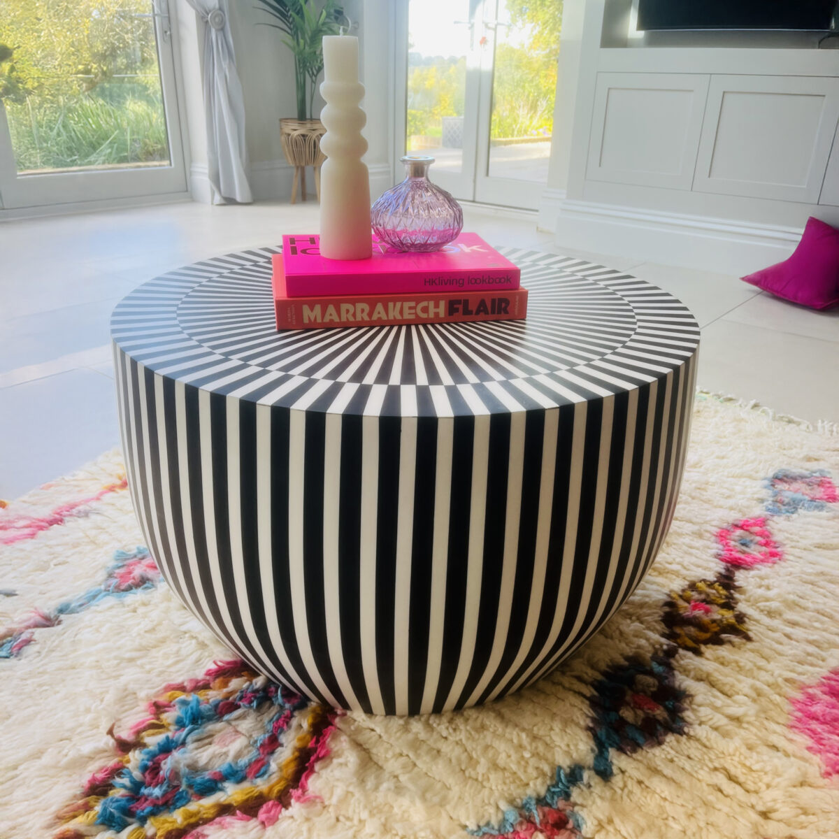 Black and White Circular Coffee Table