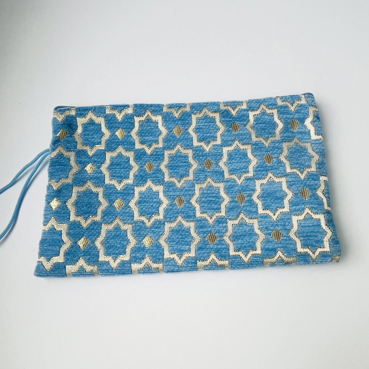 Moroccan brocade velvet and gold thread zipped pouch - smaller pattern - Image 4